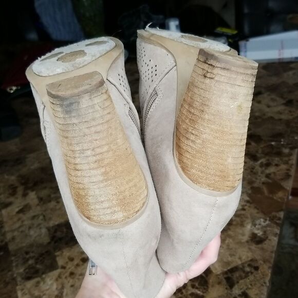 Carlos Hacey Booties  - Picture 6 of 8